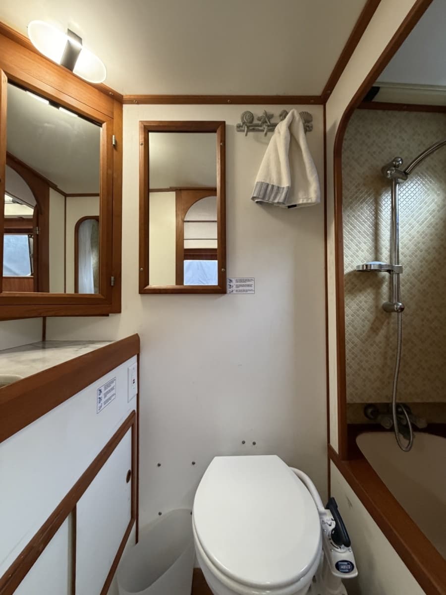 1988 Monk 36 Aft Cabin - Photo 22