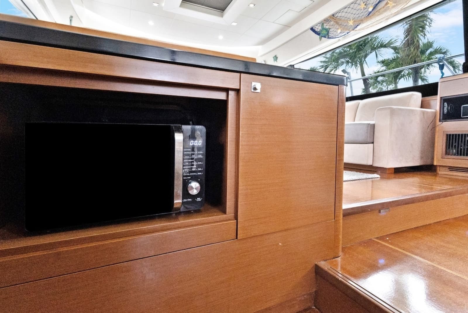 2011 Prestige 60 - Photo 39