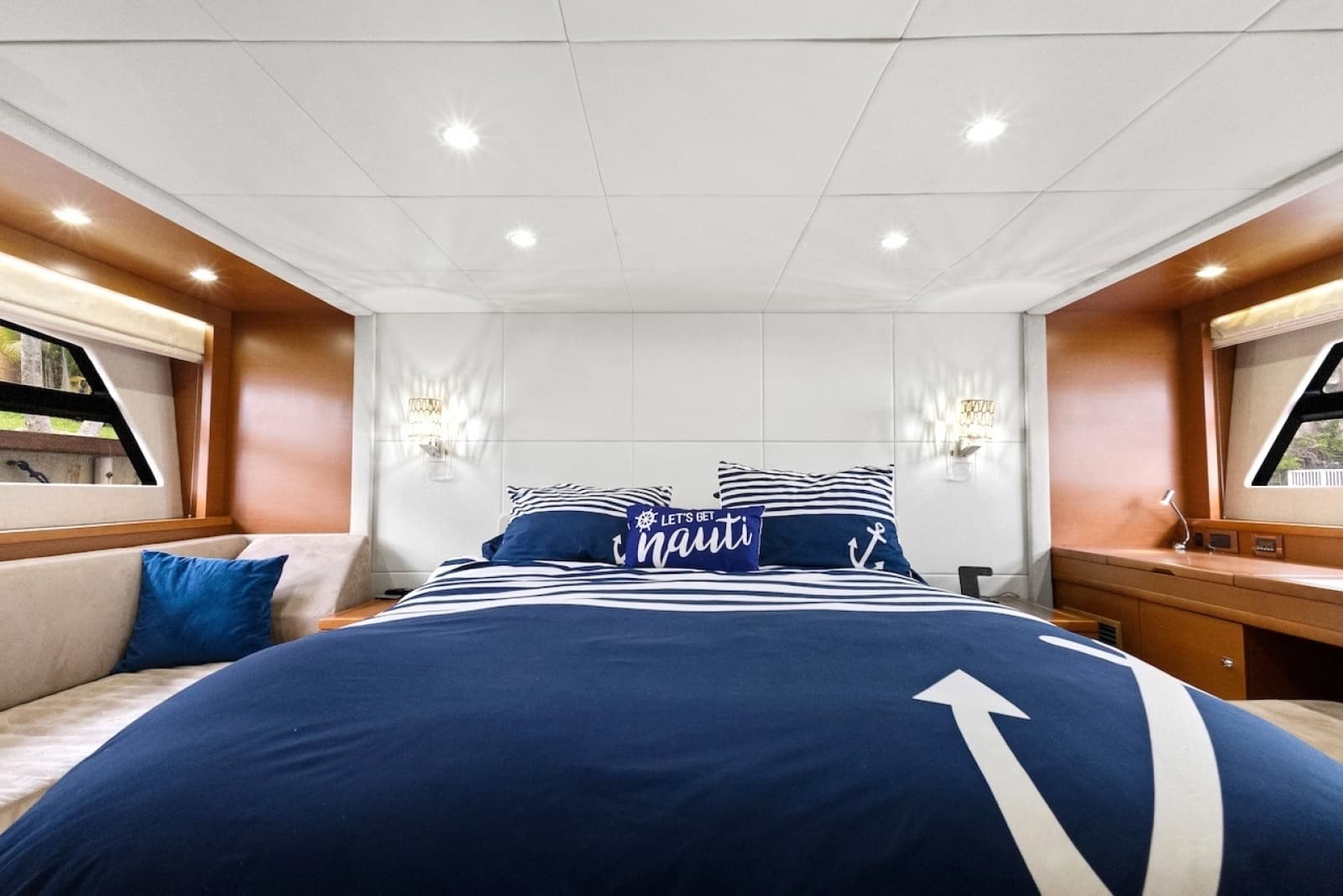 2011 Prestige 60 - Photo 62