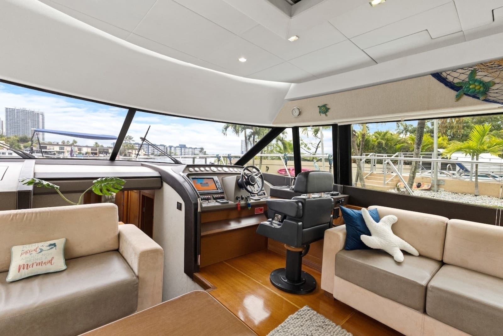 2011 Prestige 60 - Photo 47