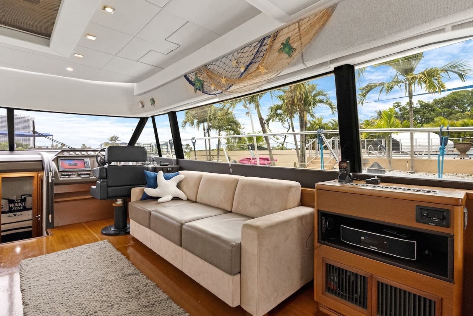 2011 Prestige 60 - Photo 42