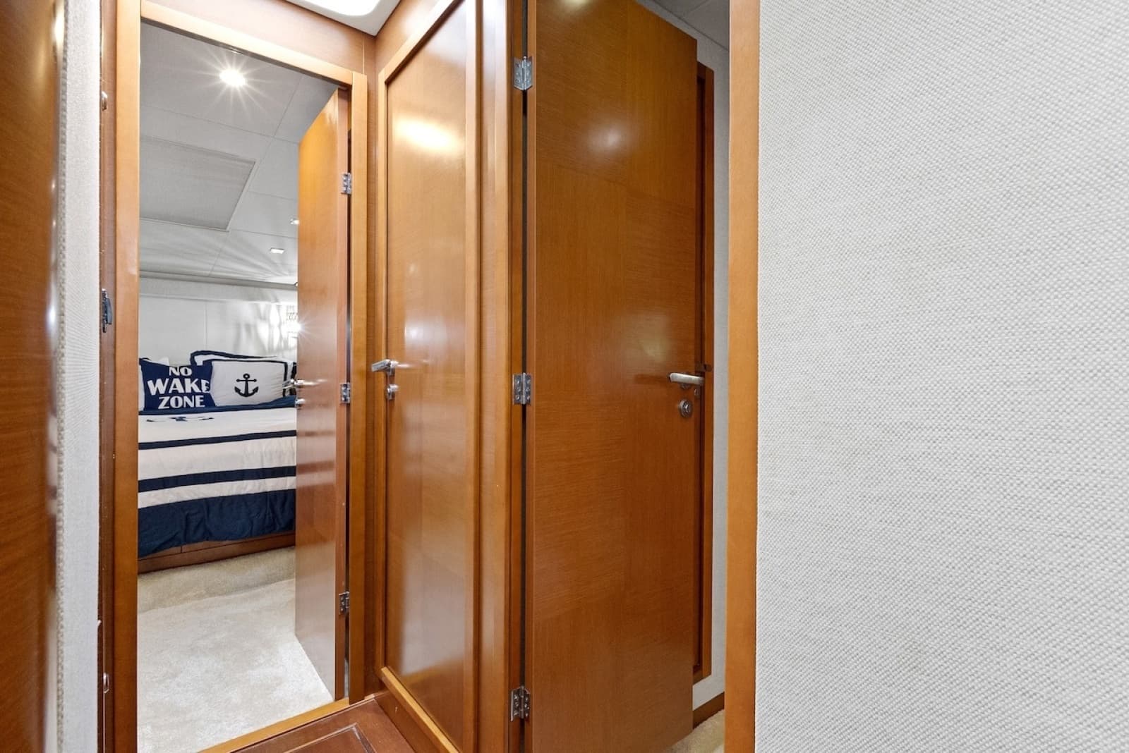 2011 Prestige 60 - Photo 54
