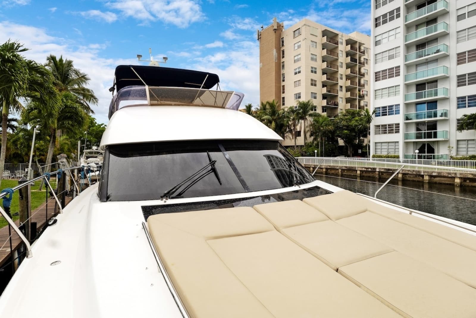 2011 Prestige 60 - Photo 7