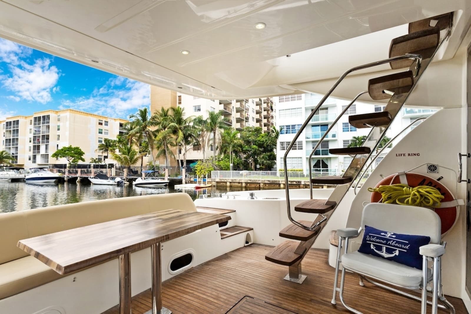 2011 Prestige 60 - Photo 30