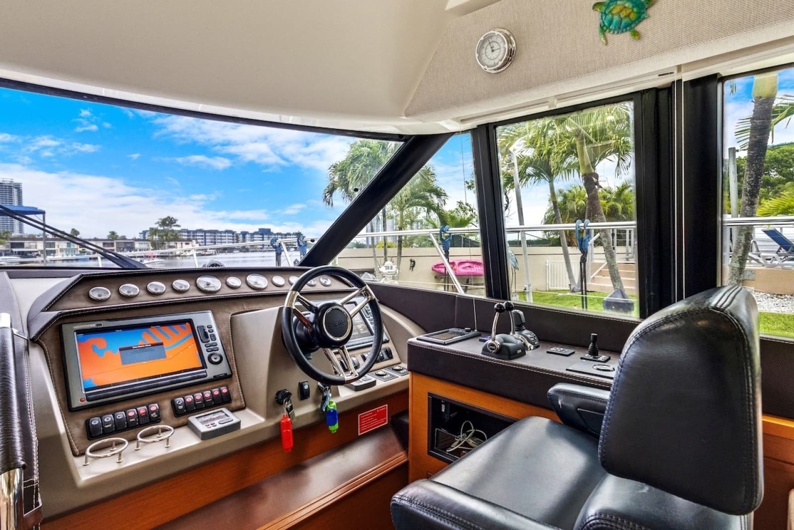 2011 Prestige 60 - Photo 49