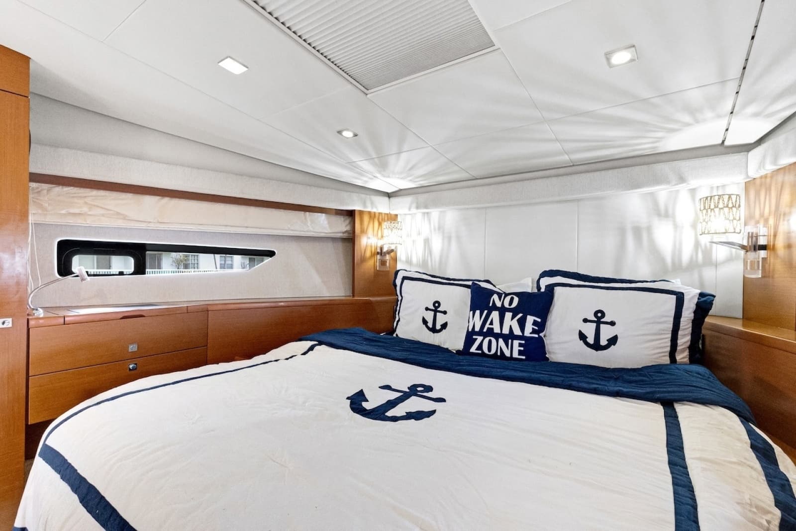 2011 Prestige 60 - Photo 56