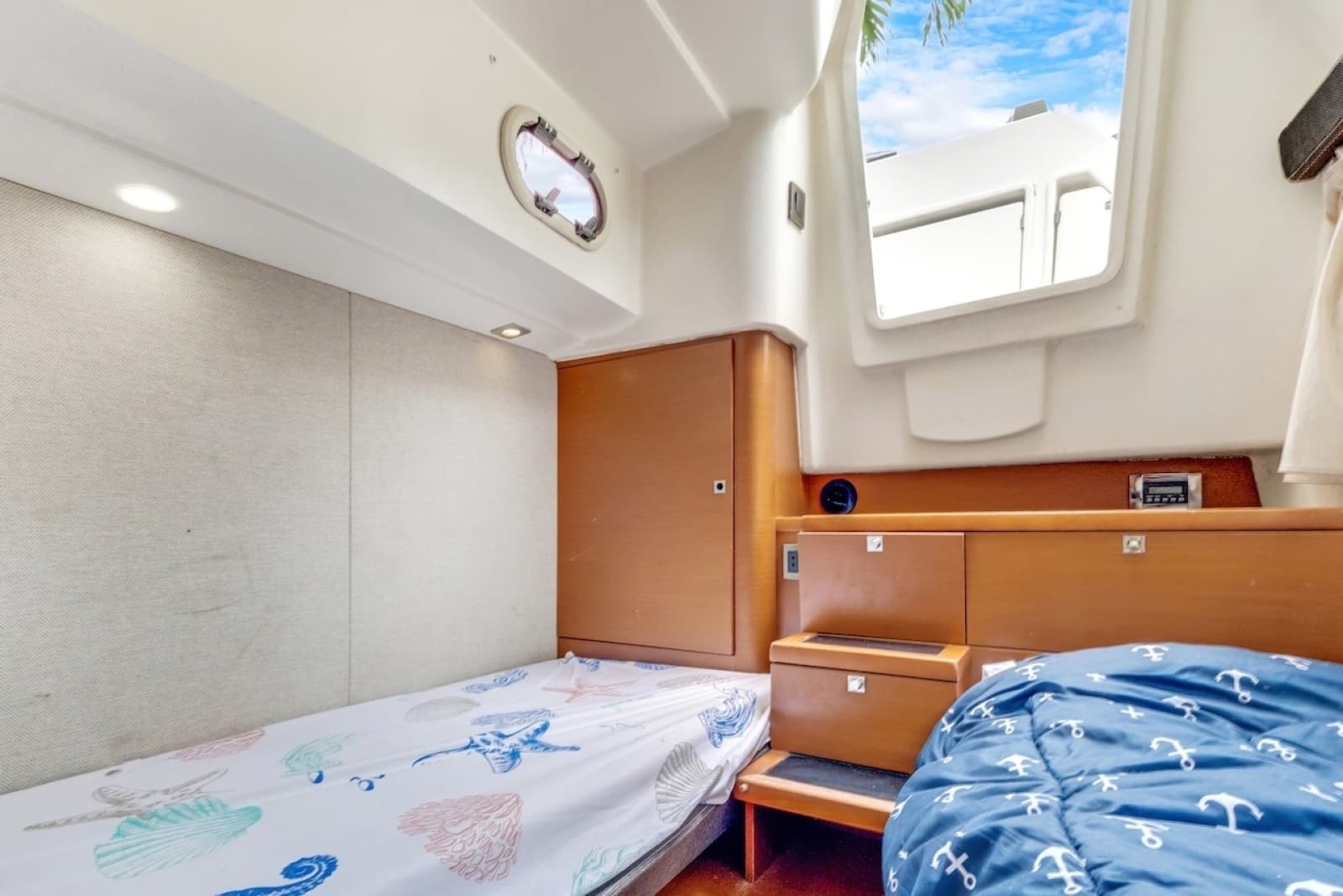 2011 Prestige 60 - Photo 81