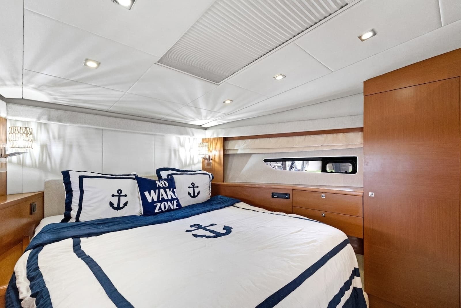 2011 Prestige 60 - Photo 55