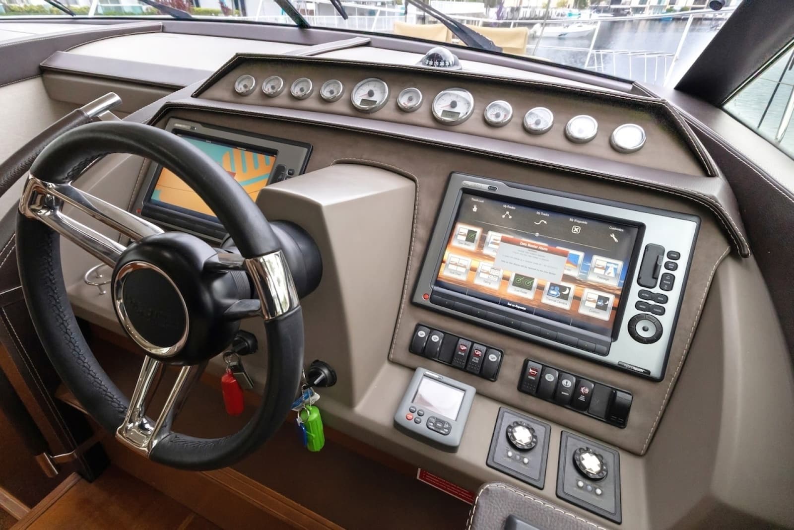 2011 Prestige 60 - Photo 51