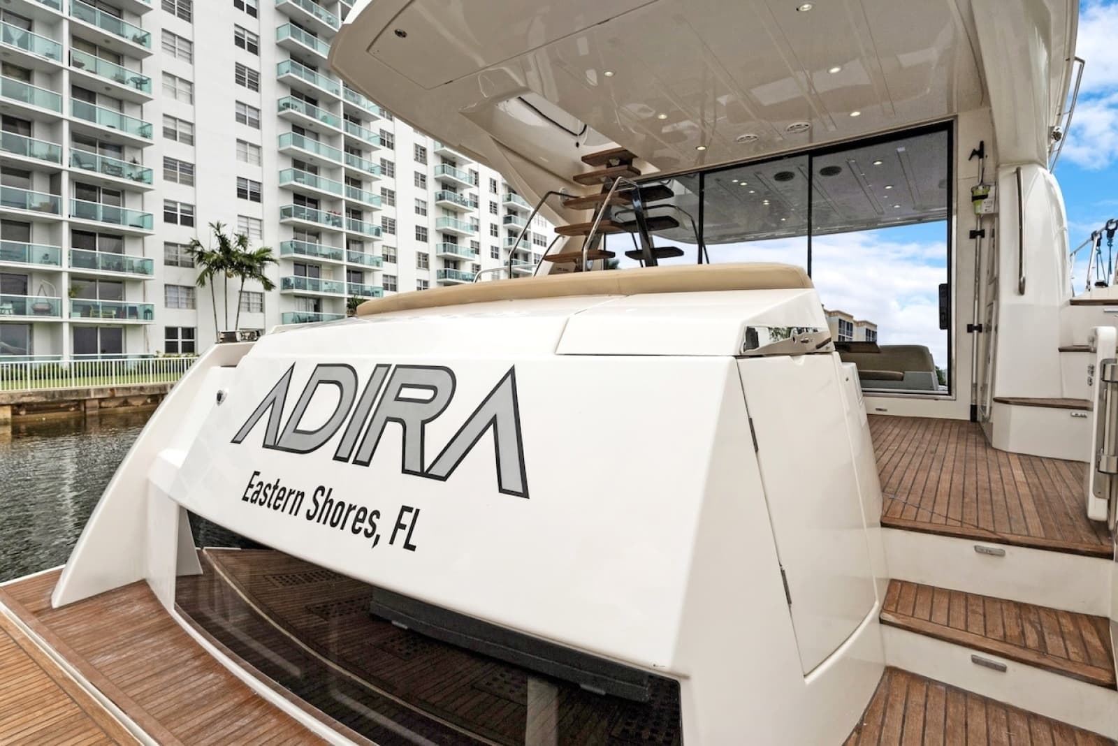 2011 Prestige 60 - Photo 9