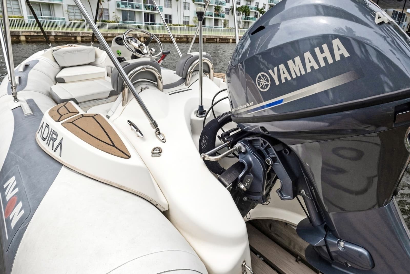 2011 Prestige 60 - Photo 13