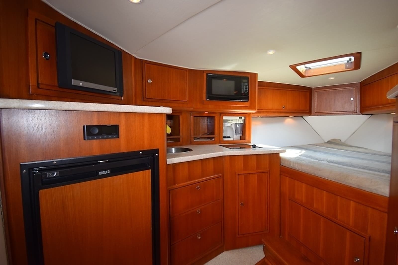 2008 SeaTek 36 Custom Express - Photo 31