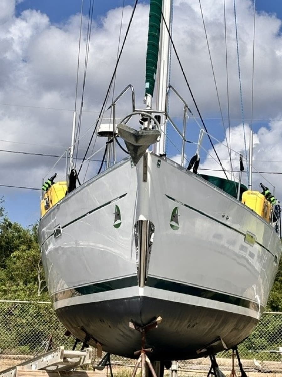 2004 Beneteau Oceanis 393 - Photo 25