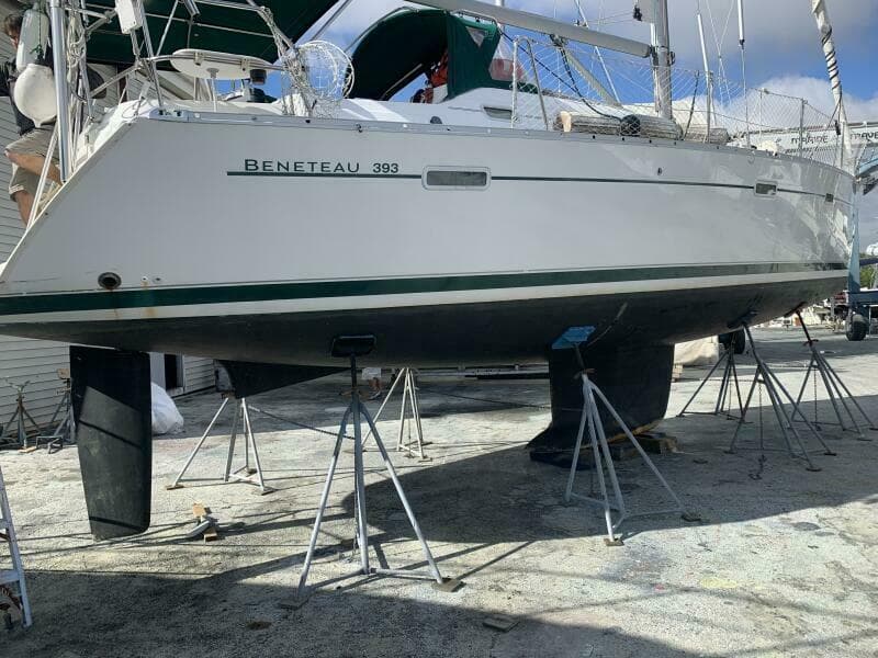 2004 Beneteau Oceanis 393 - Photo 22