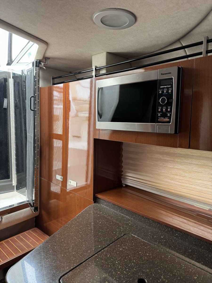 2012 Sea Ray 310DA - Photo 7