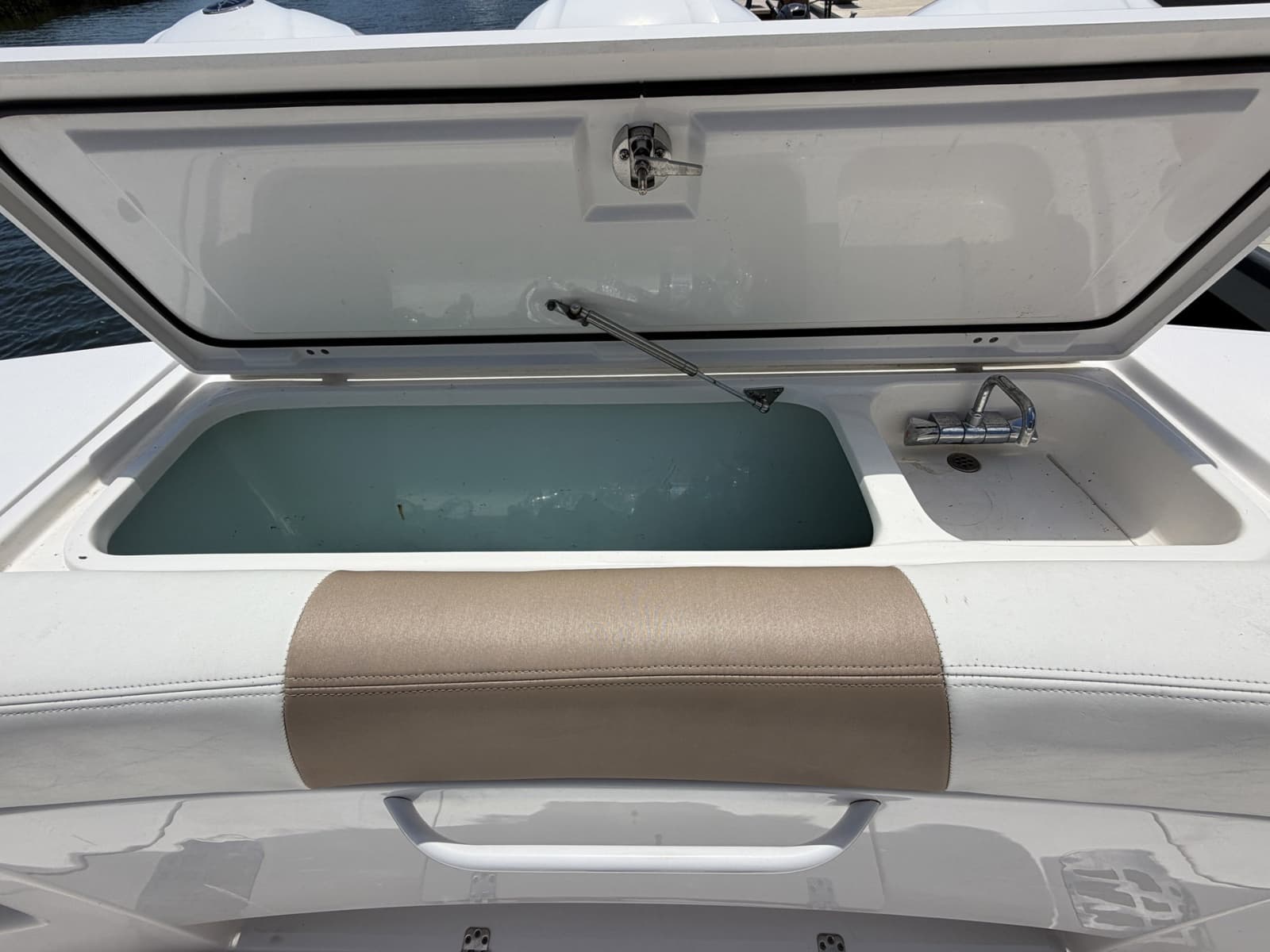 2016 Edgewater 368 CC - Photo 20