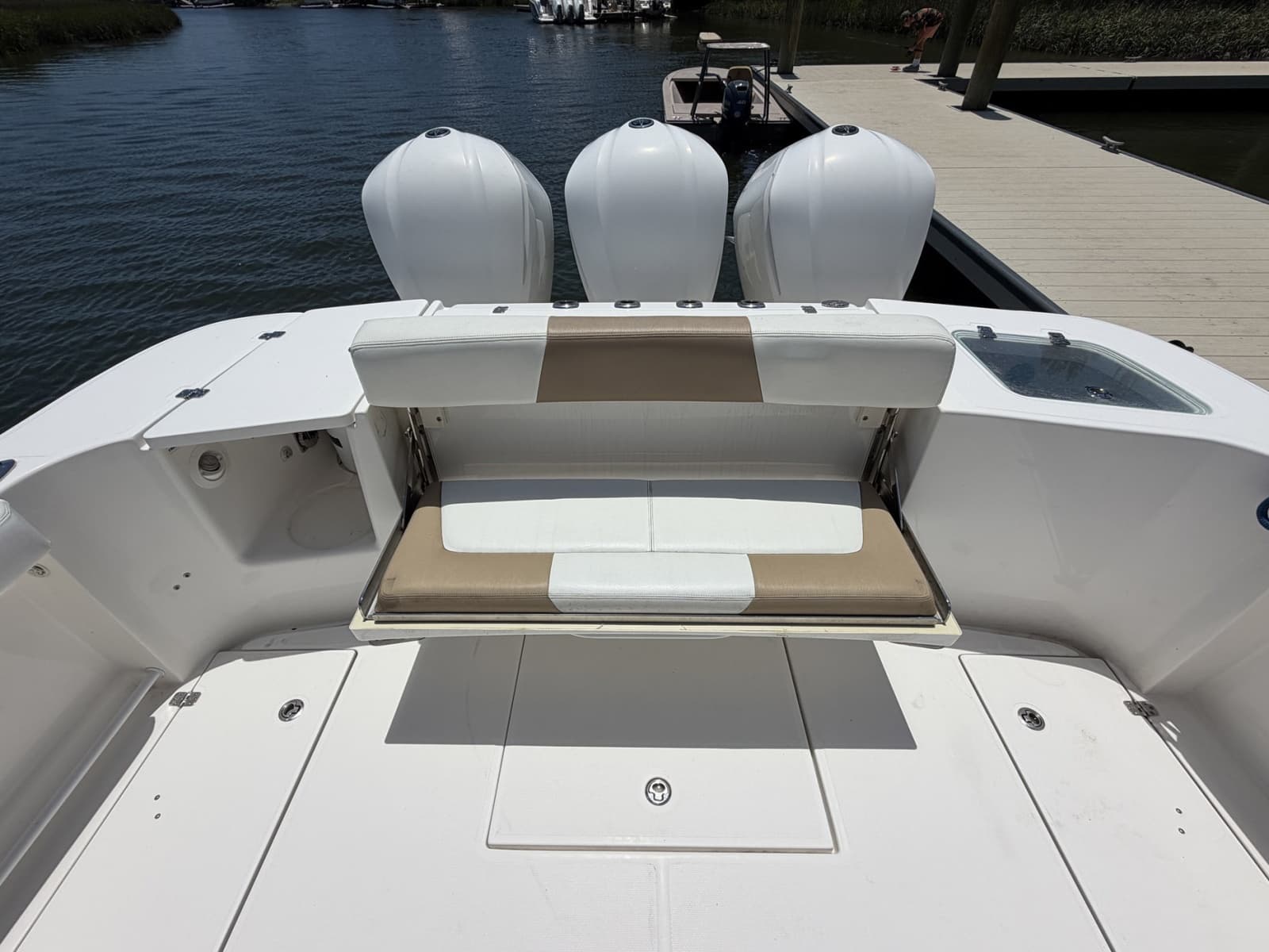 2016 Edgewater 368 CC - Photo 18