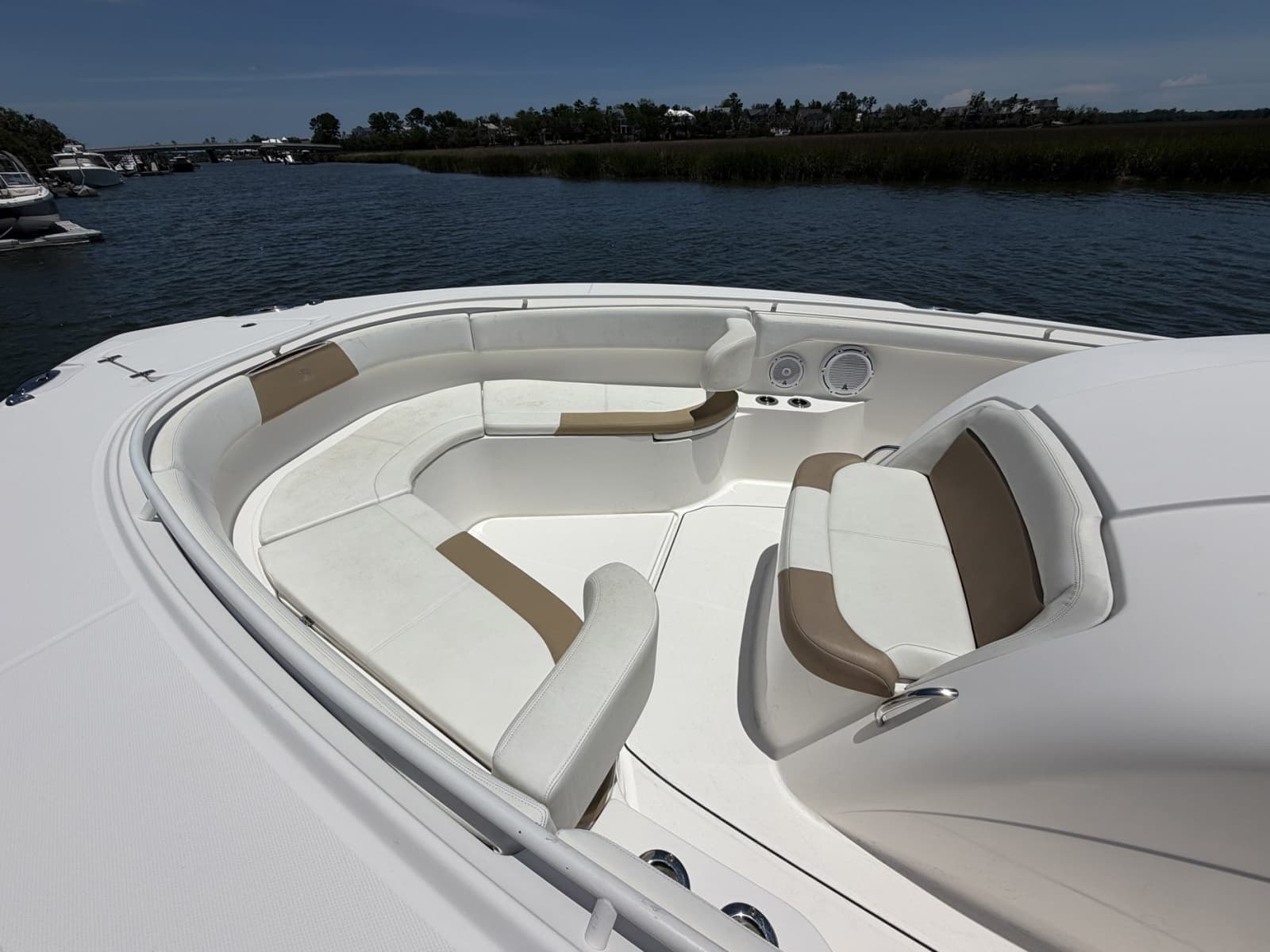 2016 Edgewater 368 CC - Photo 16
