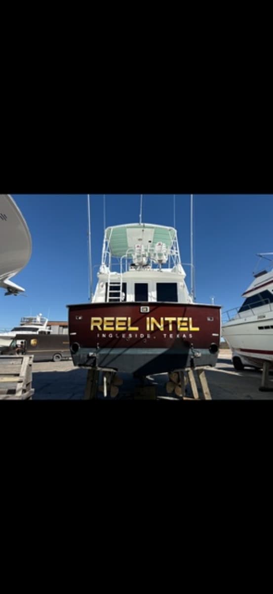 1972 Hatteras Convertible - Photo 2