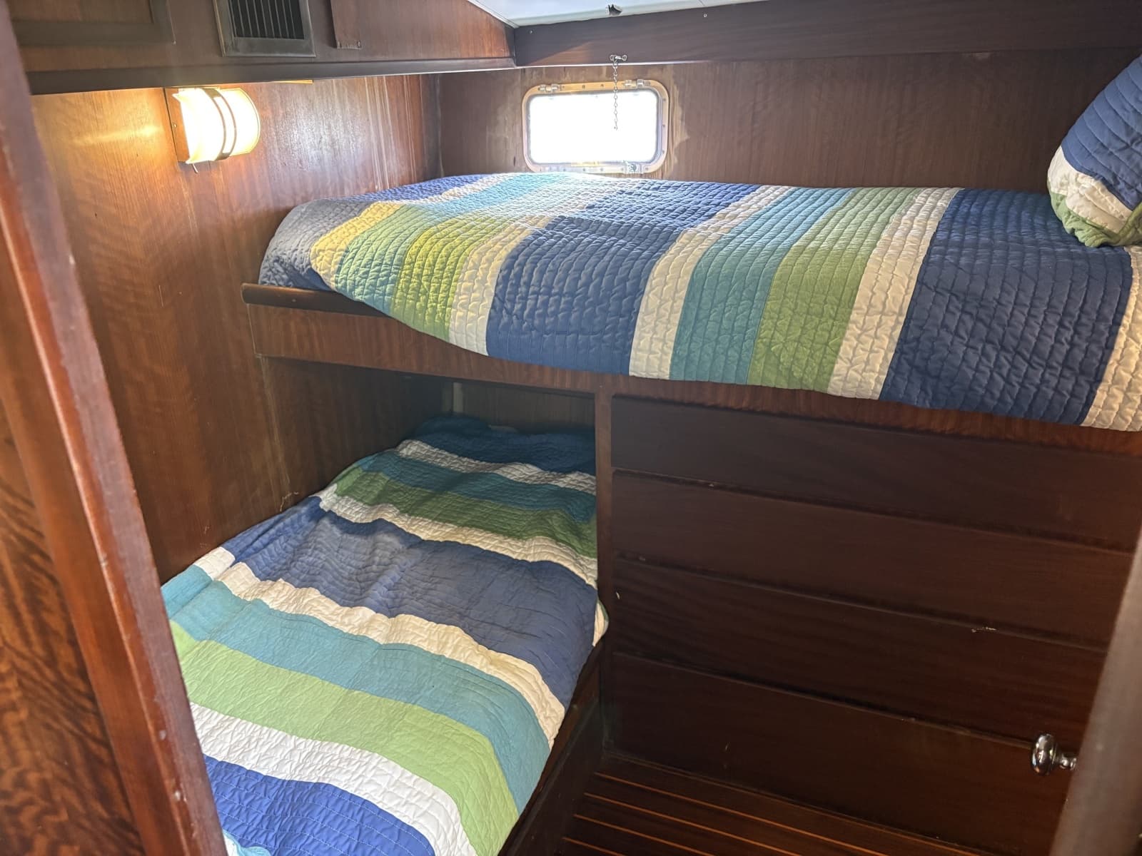 1972 Hatteras Convertible - Photo 21