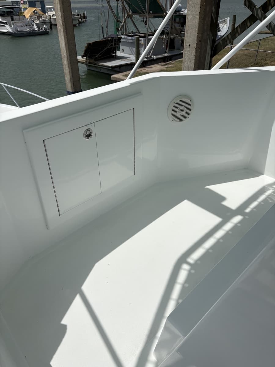 1972 Hatteras Convertible - Photo 12