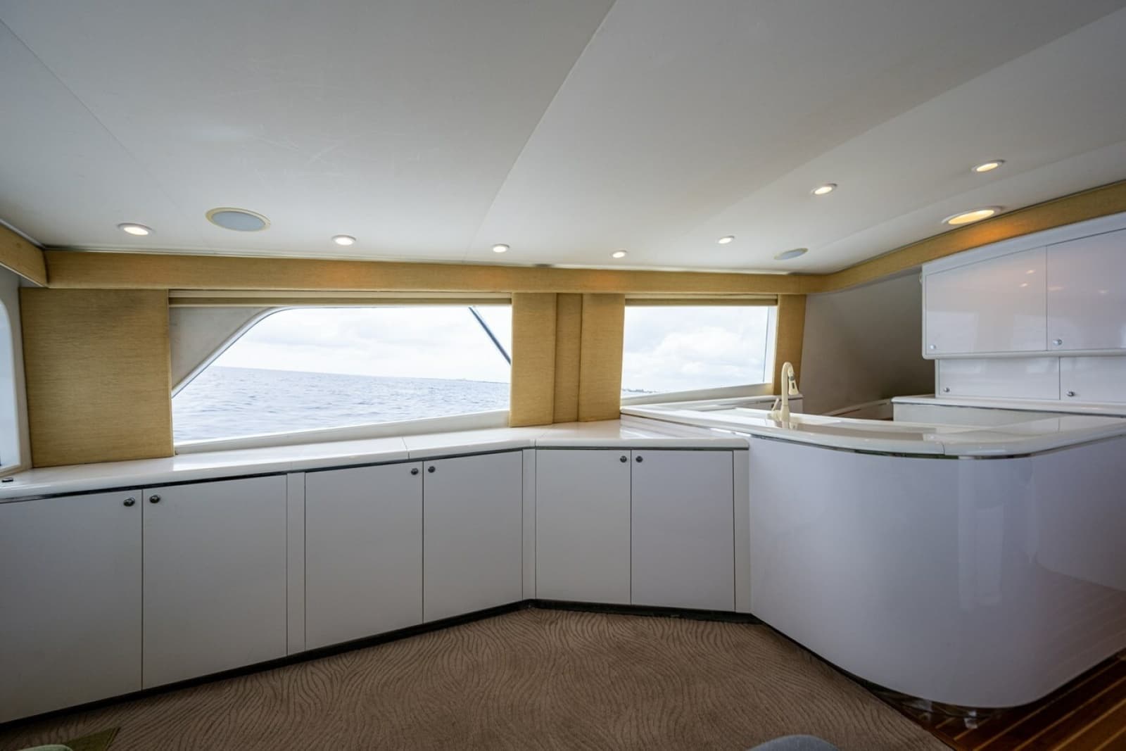 1998 American Custom Yachts  - Photo 30