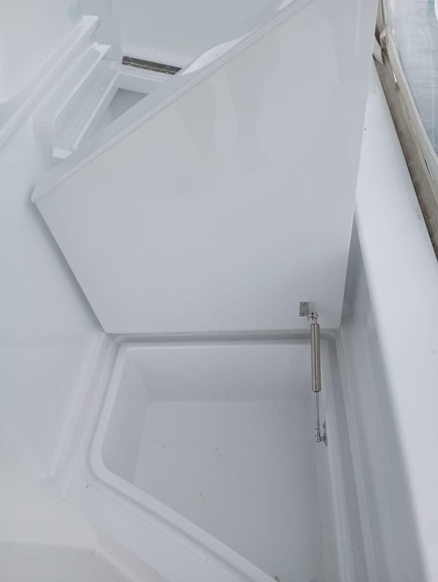 1998 American Custom Yachts  - Photo 27
