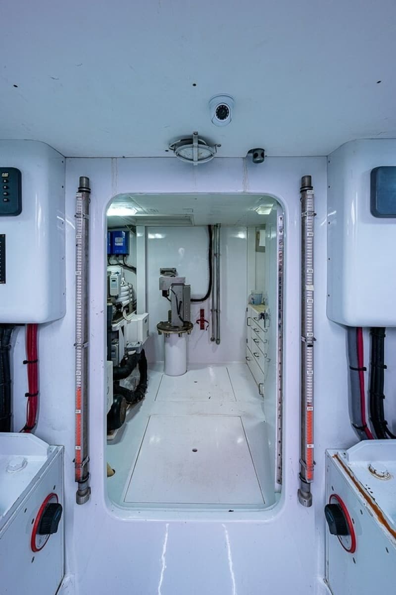 1998 American Custom Yachts  - Photo 51
