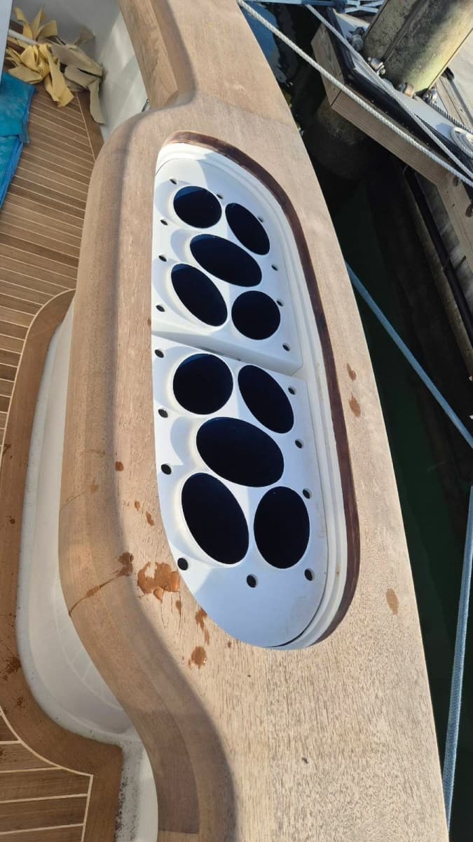 1998 American Custom Yachts  - Photo 9