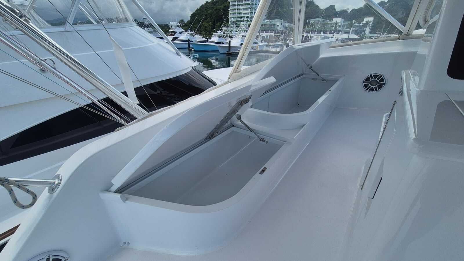 1998 American Custom Yachts  - Photo 26