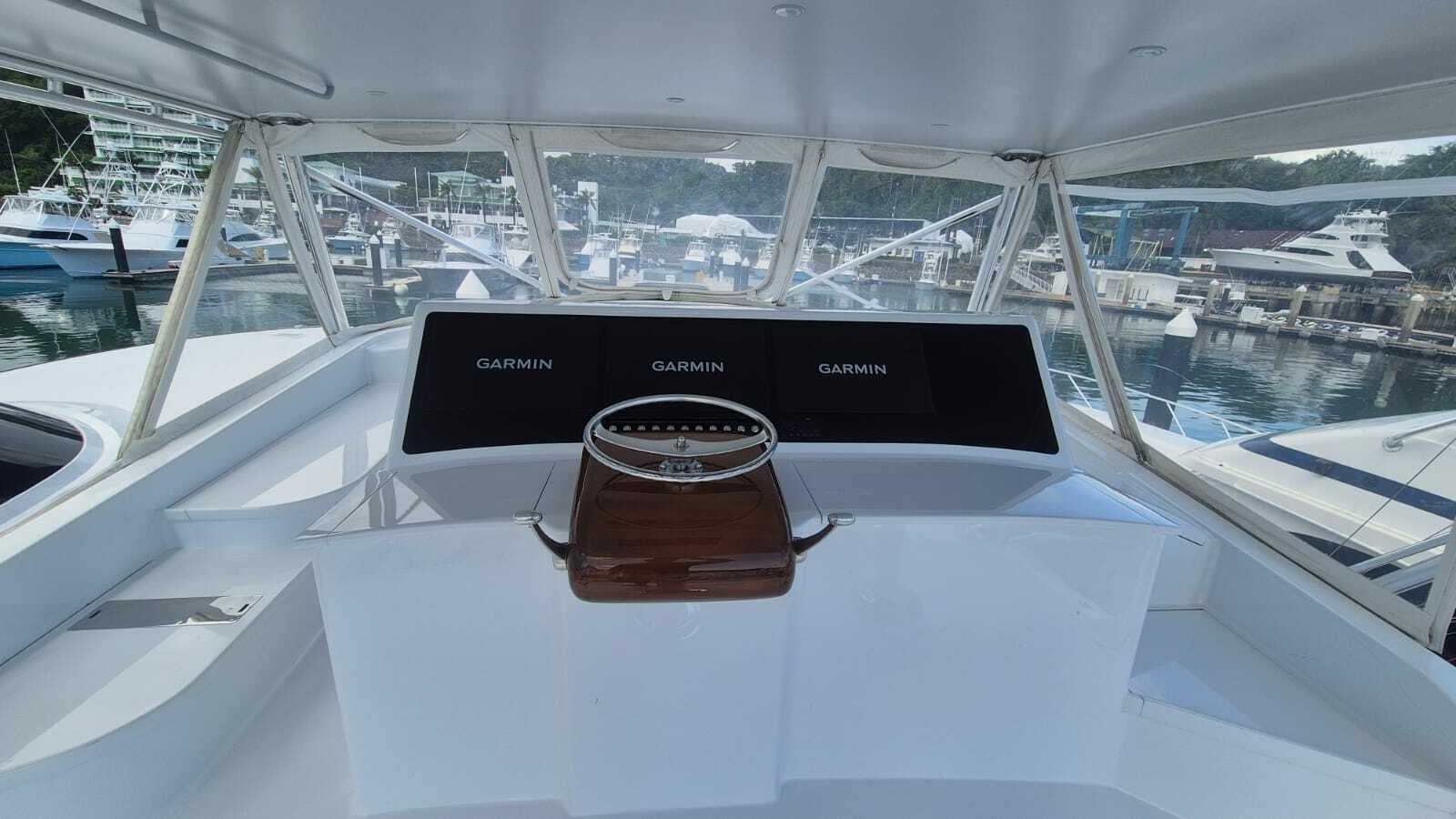1998 American Custom Yachts  - Photo 23