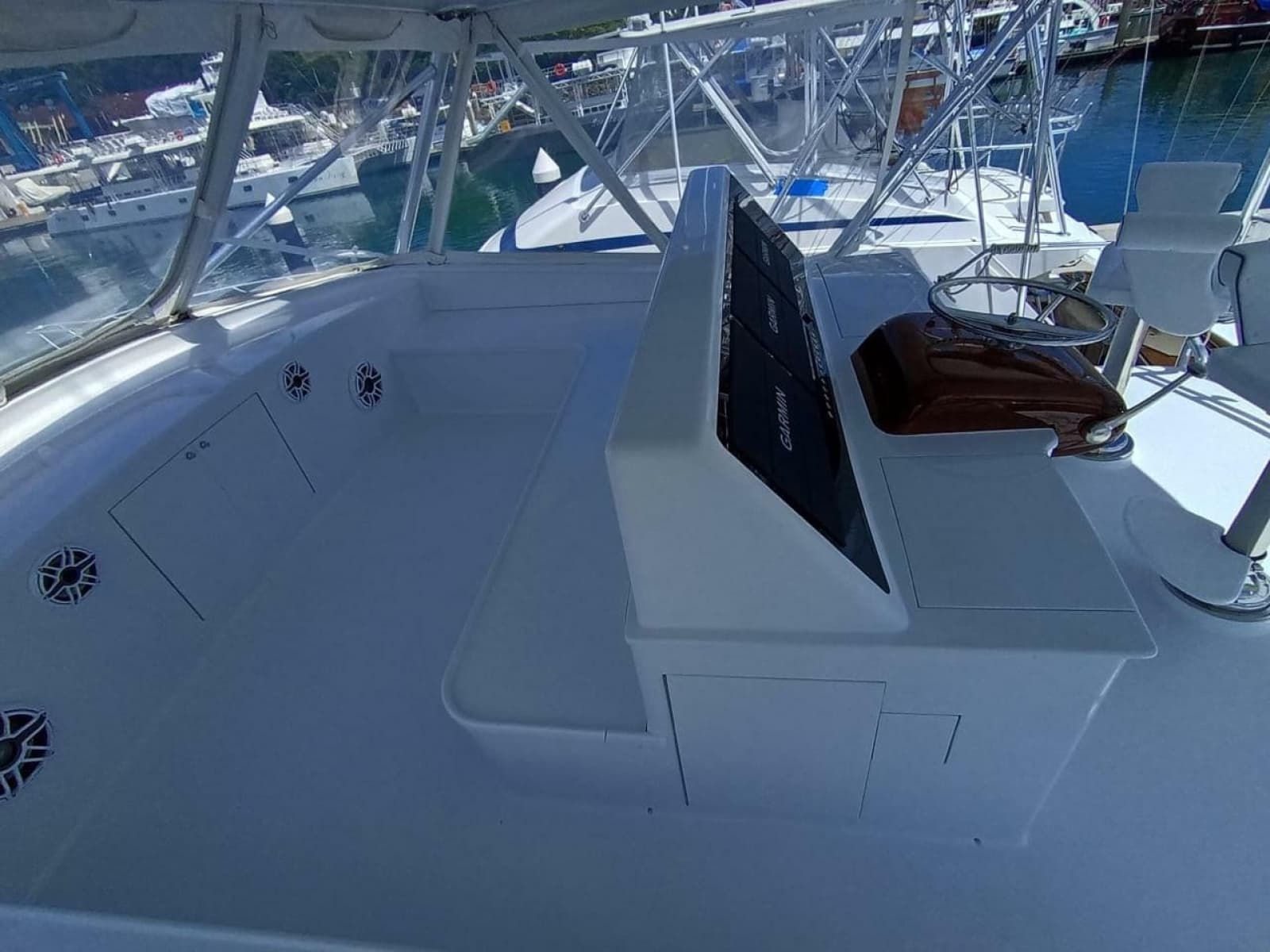 1998 American Custom Yachts  - Photo 22