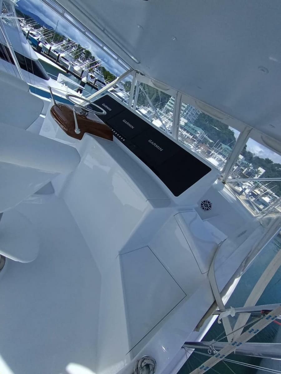 1998 American Custom Yachts  - Photo 13