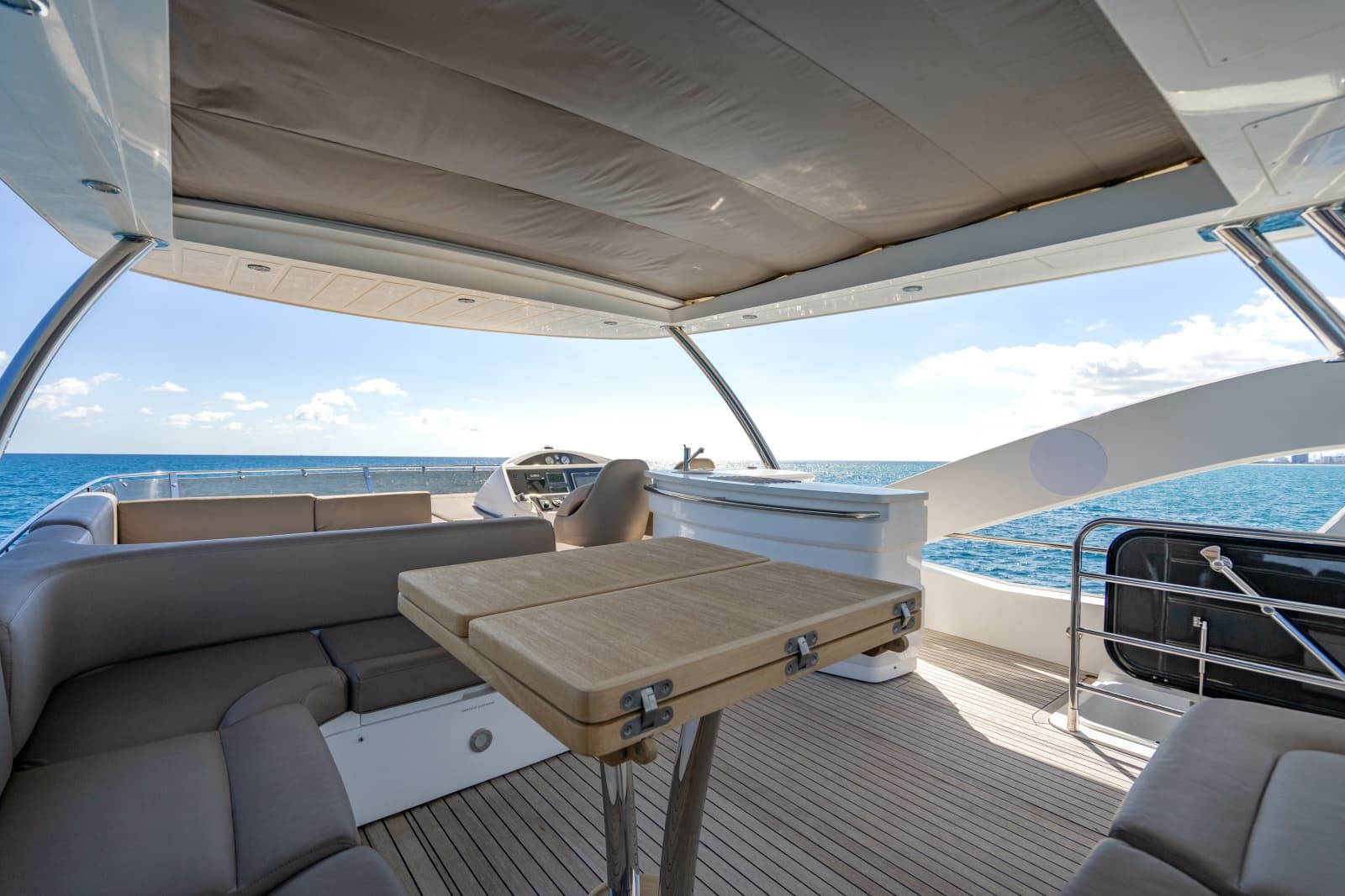 2014 Sunseeker Manhattan 73 - Photo 23