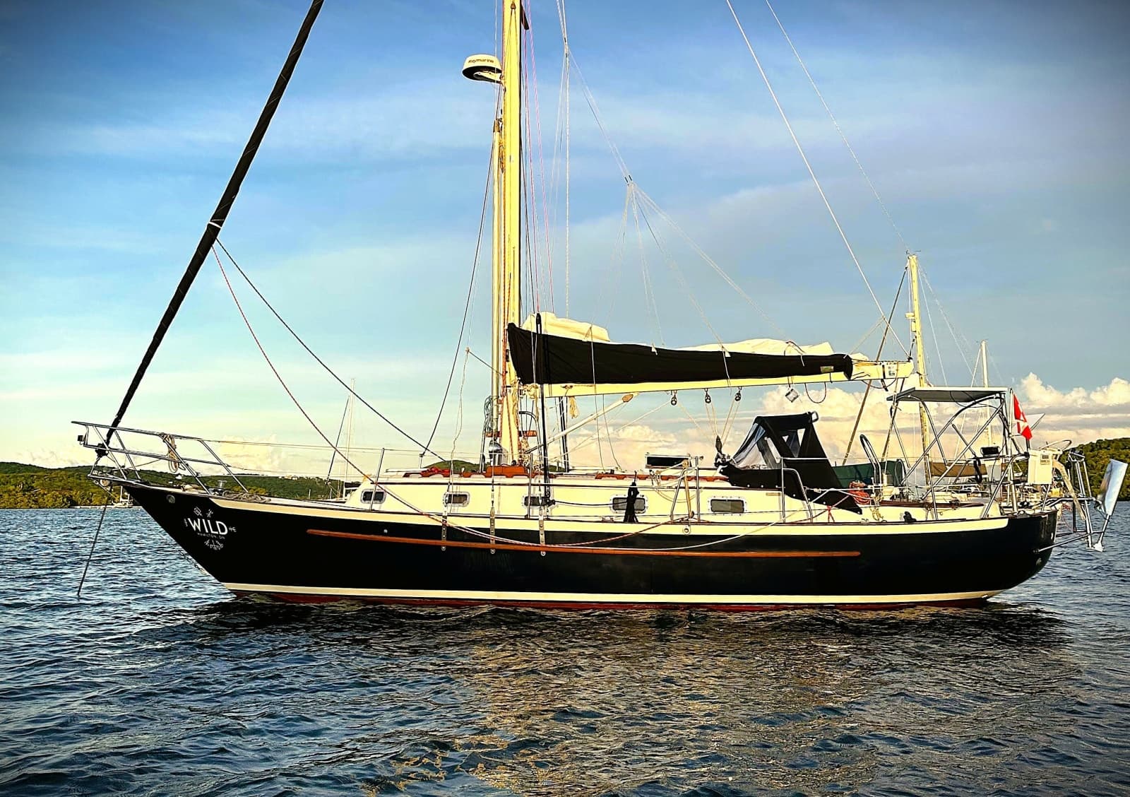 1998 Pacific Seacraft 37 - Photo 1