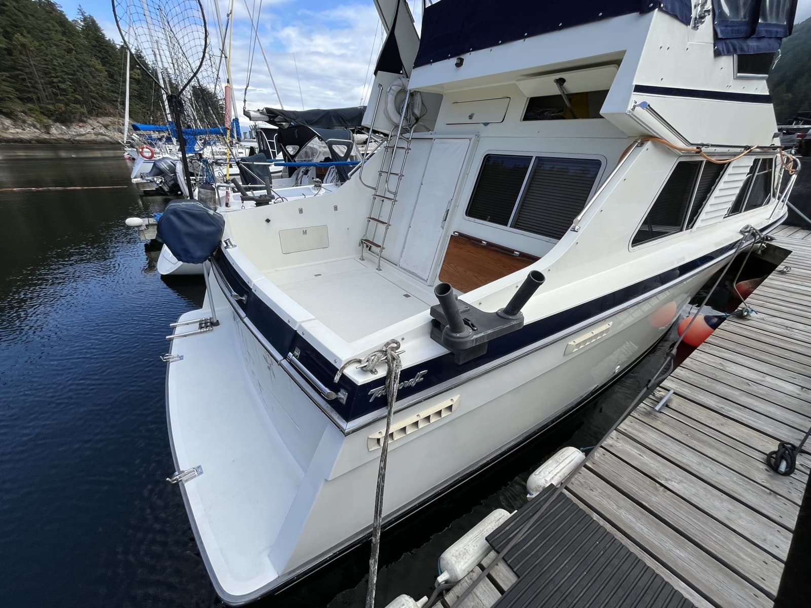 1989 Tollycraft 30' Sport Cruiser - Photo 5