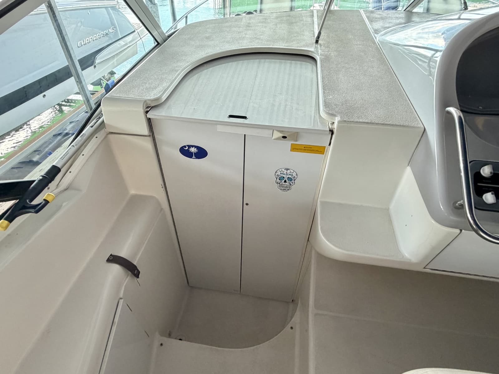 1996 Carver 310 Mid Cabin Express - Photo 62