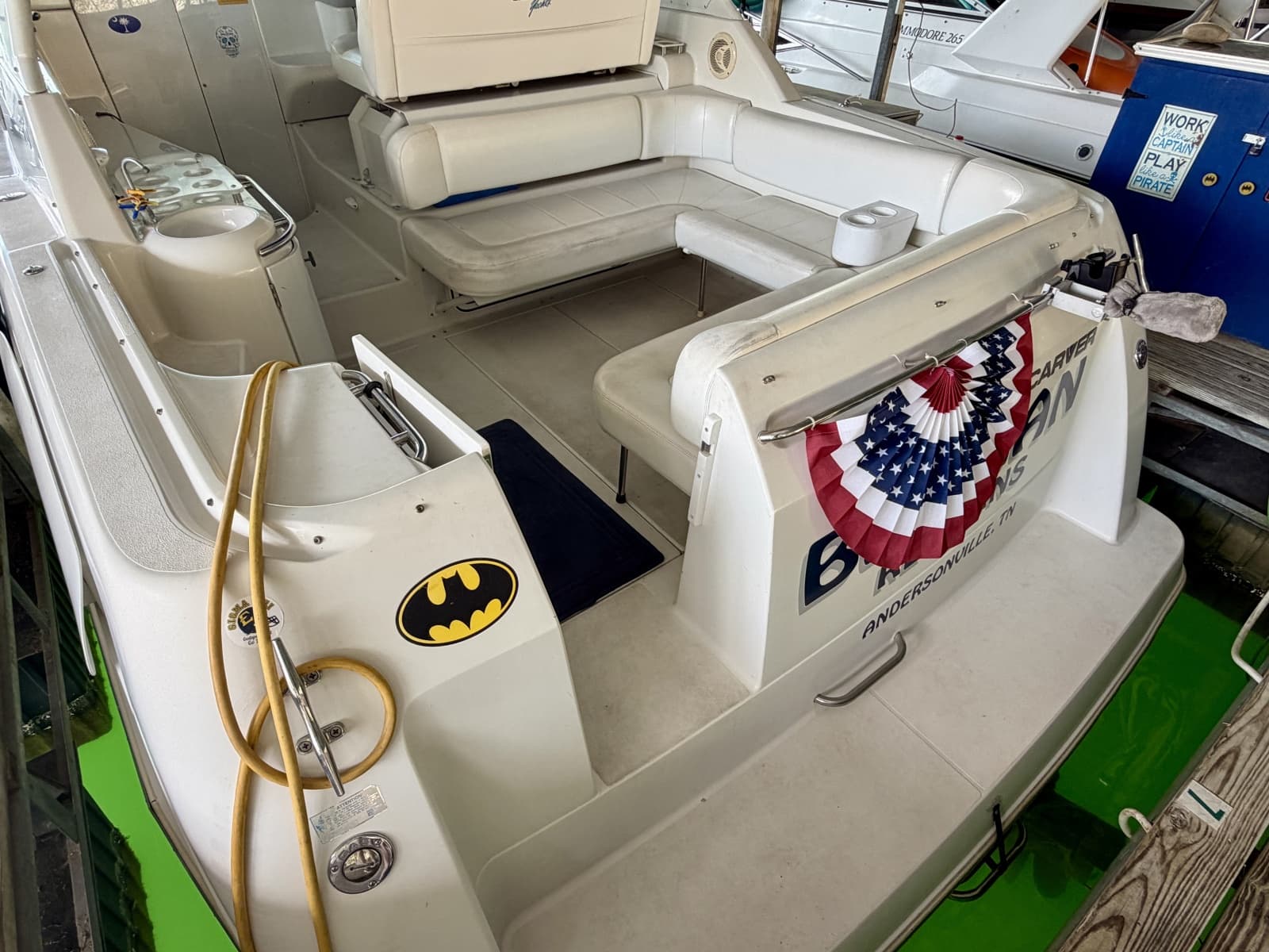 1996 Carver 310 Mid Cabin Express - Photo 32