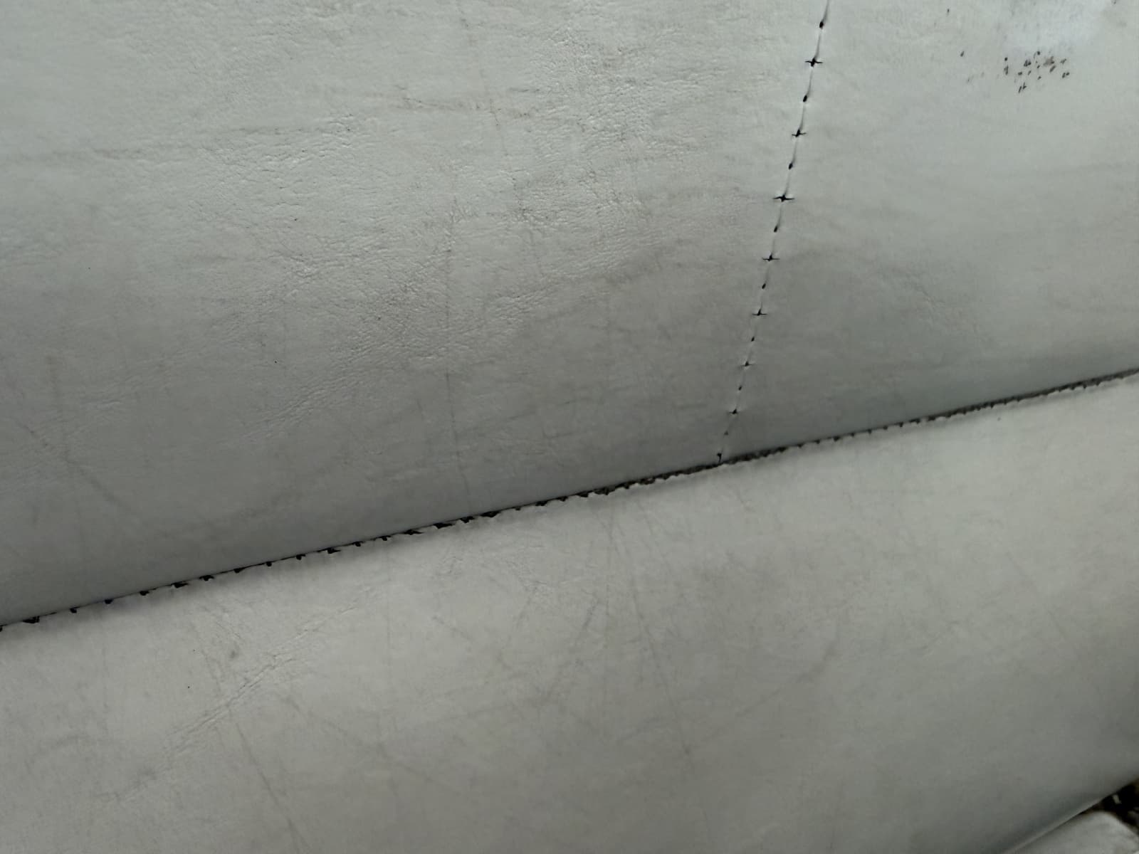 1996 Carver 310 Mid Cabin Express - Photo 130