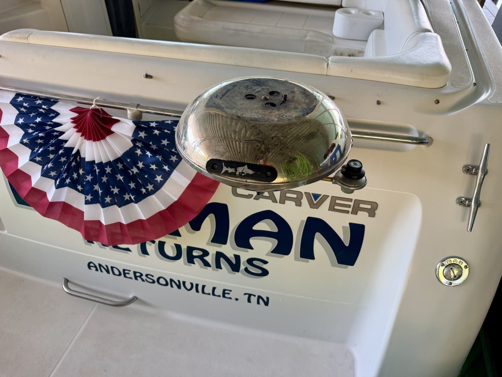1996 Carver 310 Mid Cabin Express - Photo 29