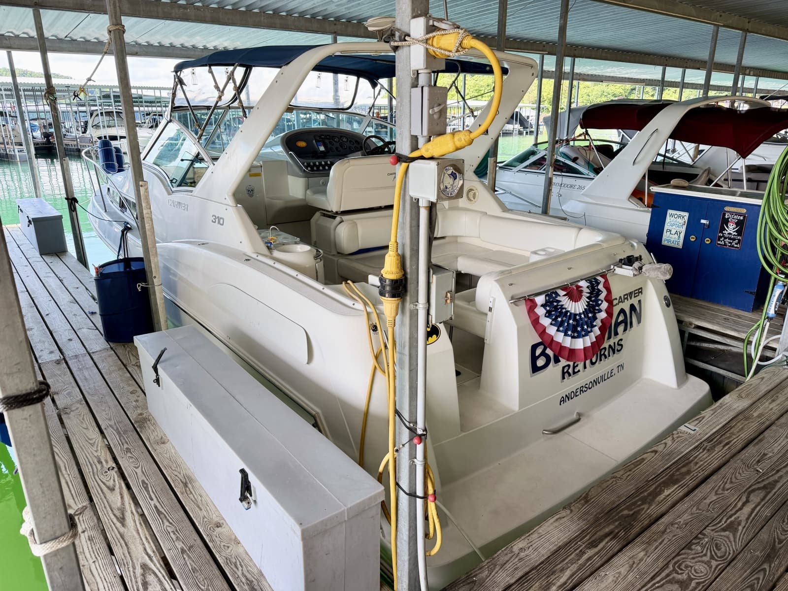 1996 Carver 310 Mid Cabin Express - Photo 23