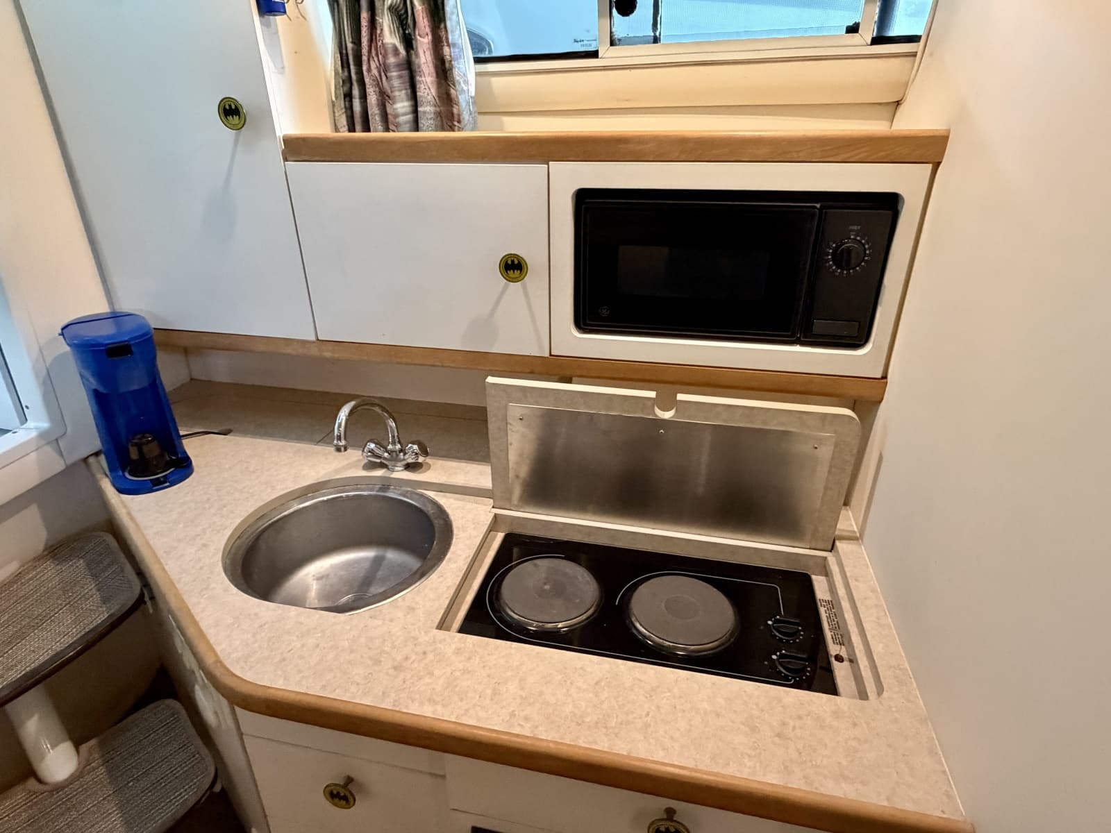 1996 Carver 310 Mid Cabin Express - Photo 68