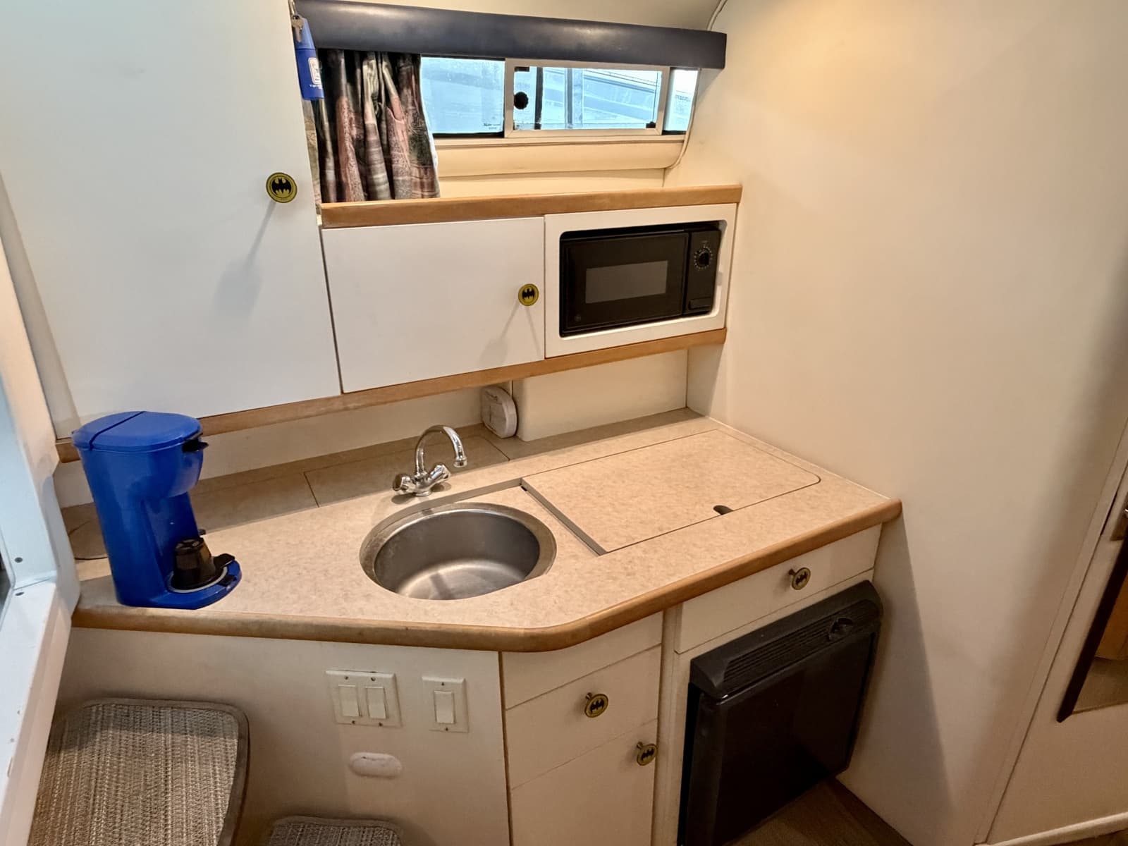 1996 Carver 310 Mid Cabin Express - Photo 72