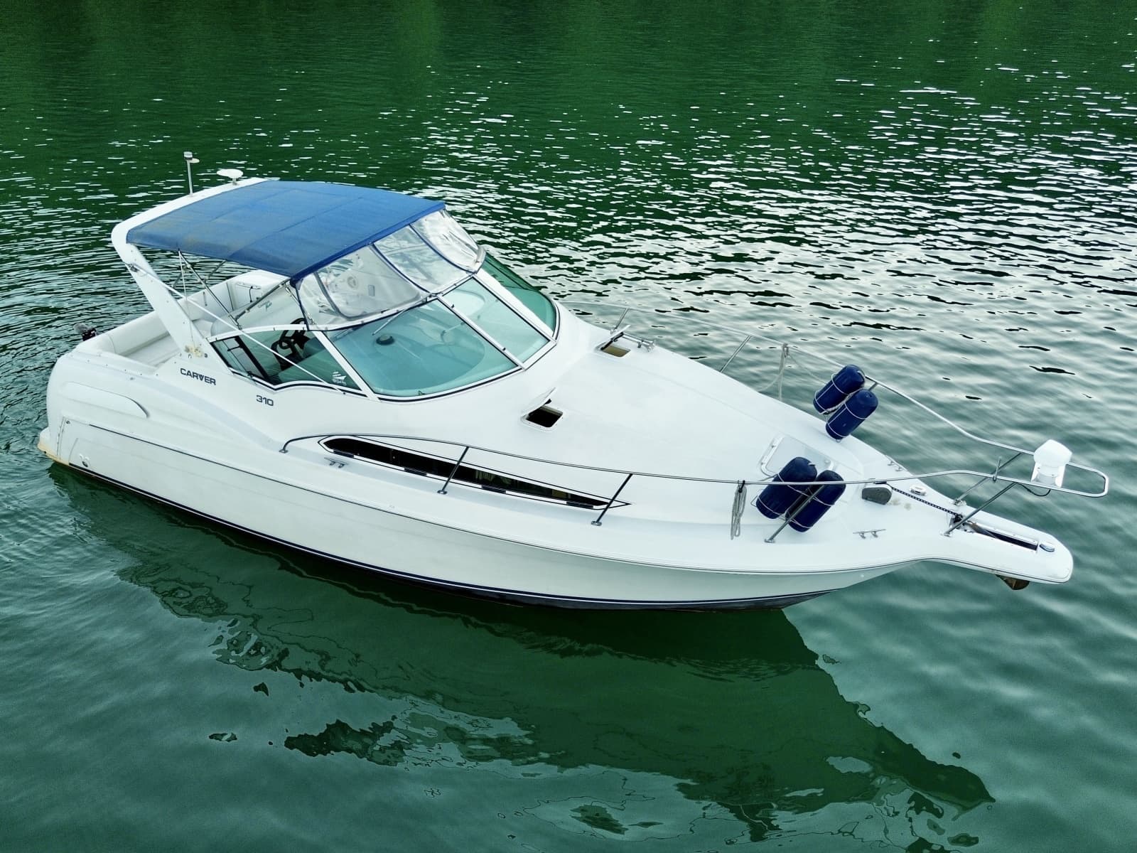 1996 Carver 310 Mid Cabin Express - Photo 9