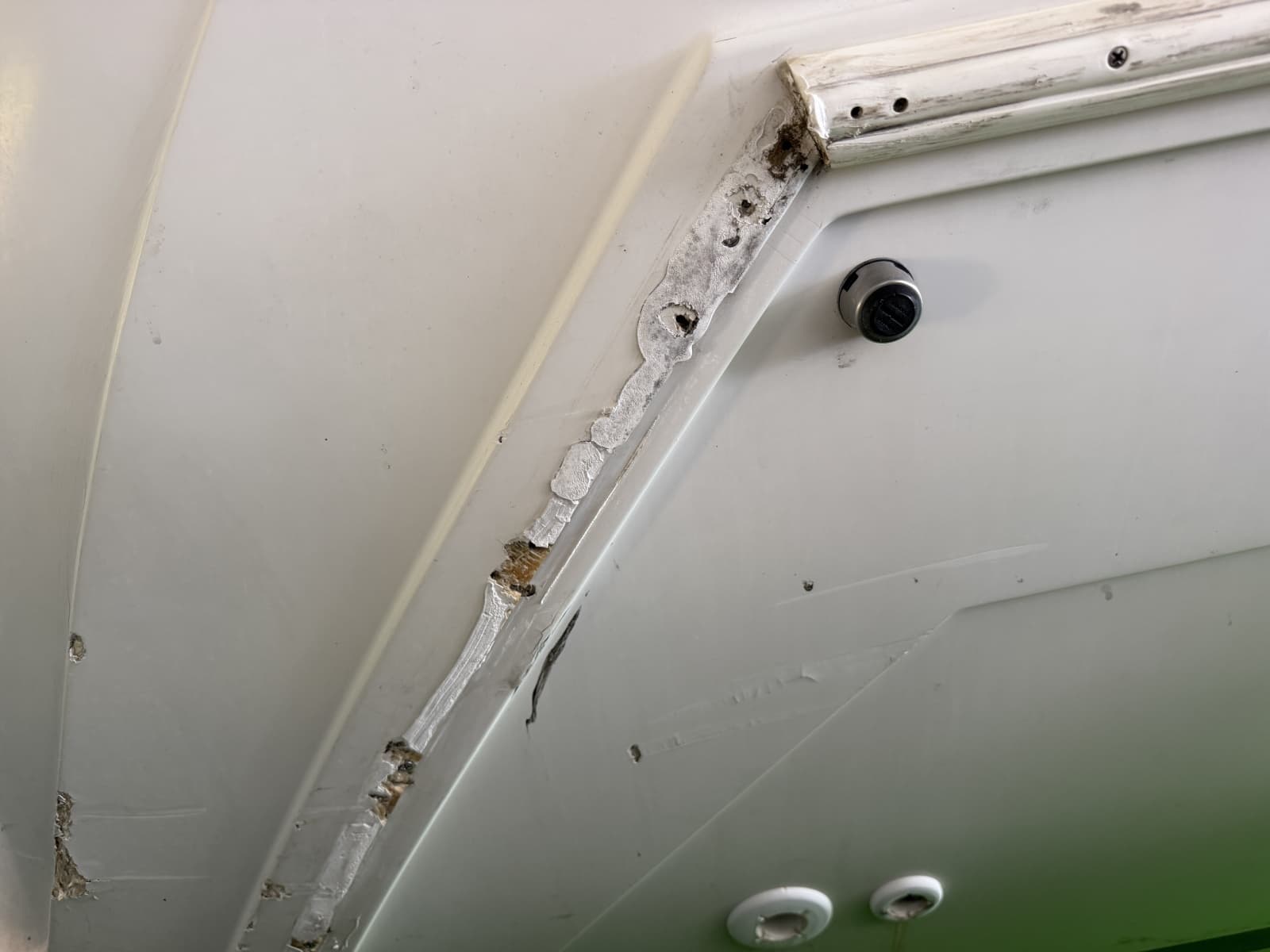 1996 Carver 310 Mid Cabin Express - Photo 143