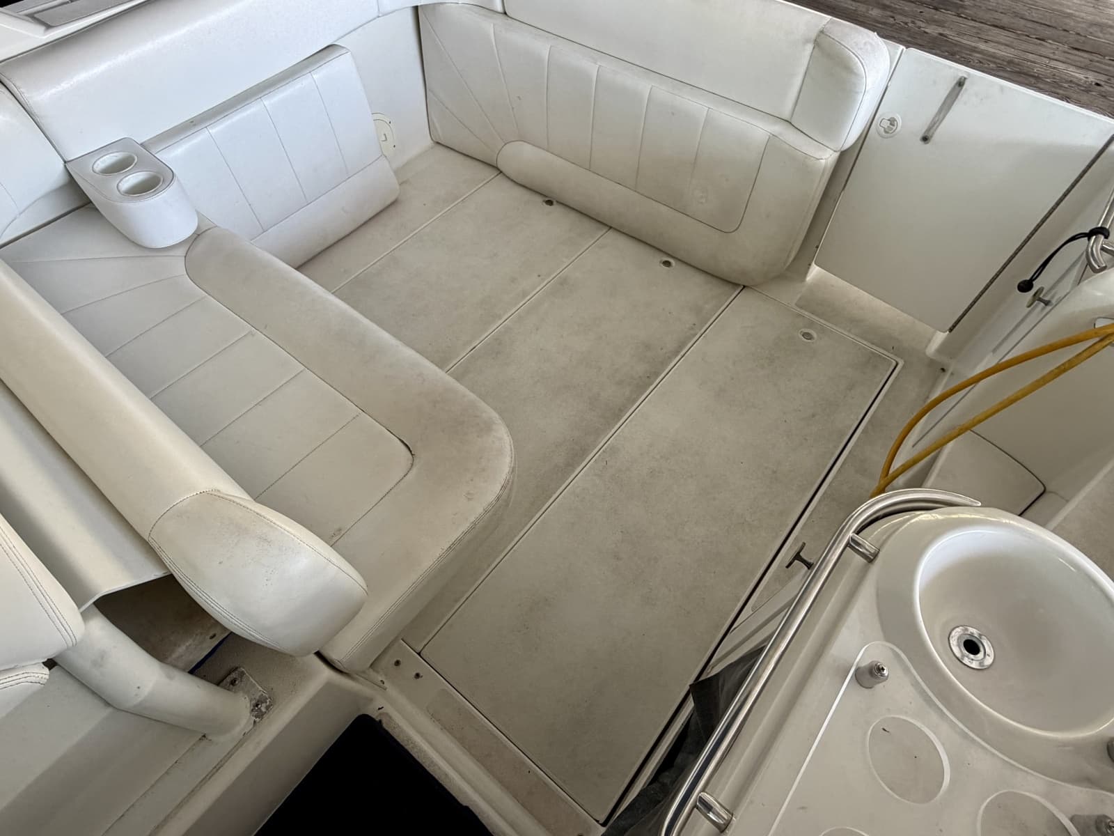 1996 Carver 310 Mid Cabin Express - Photo 121