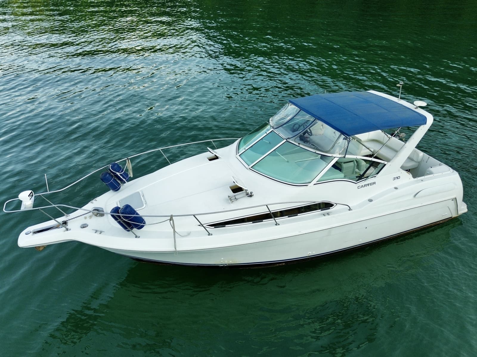 1996 Carver 310 Mid Cabin Express - Photo 13
