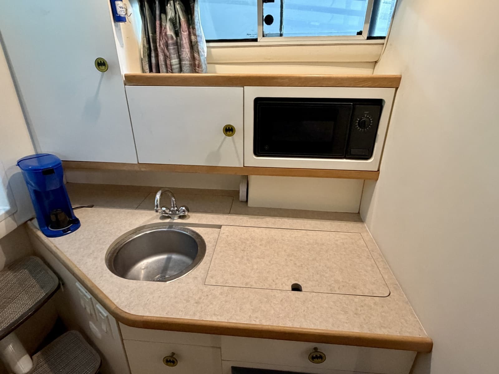 1996 Carver 310 Mid Cabin Express - Photo 69