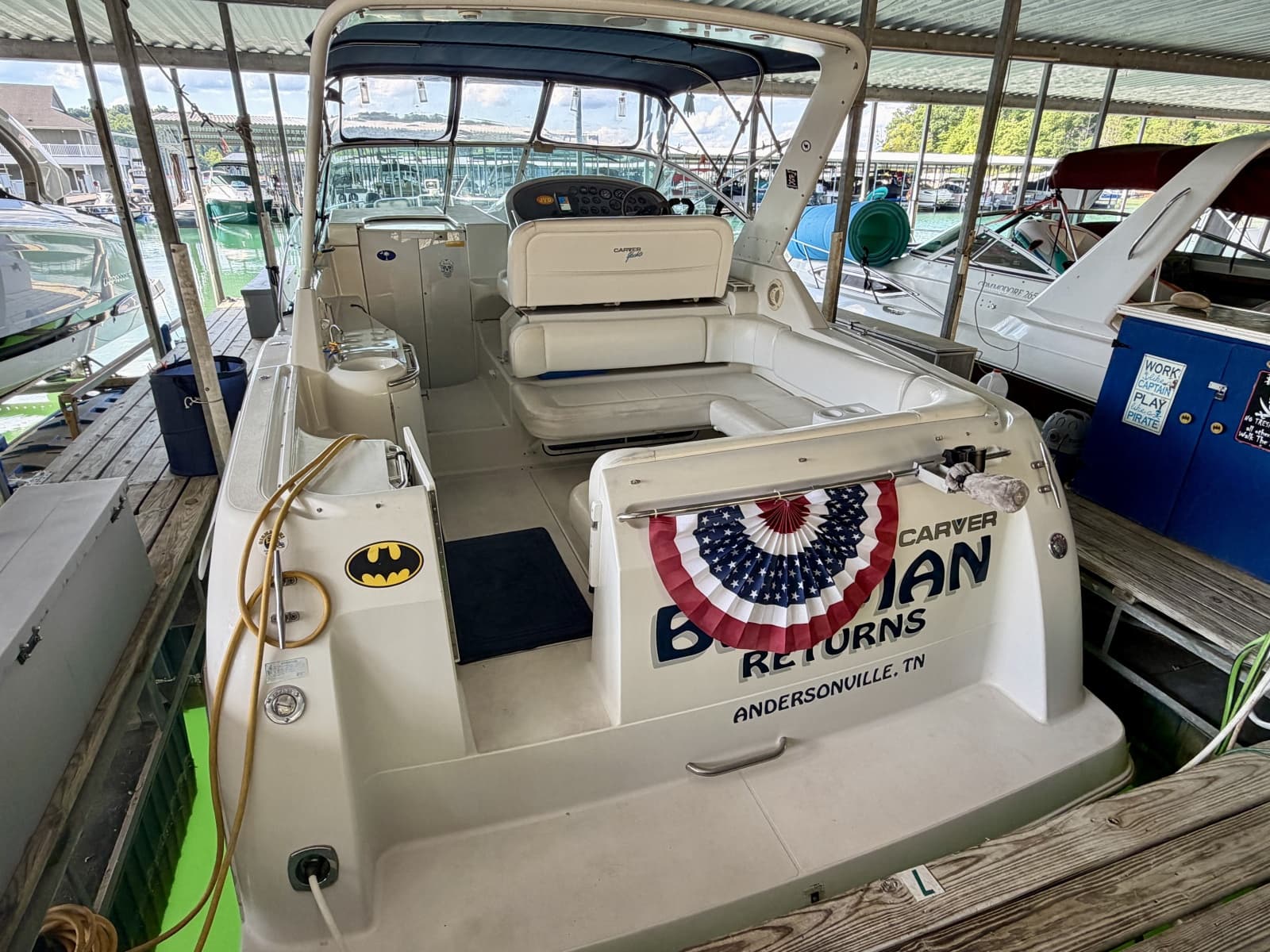 1996 Carver 310 Mid Cabin Express - Photo 22
