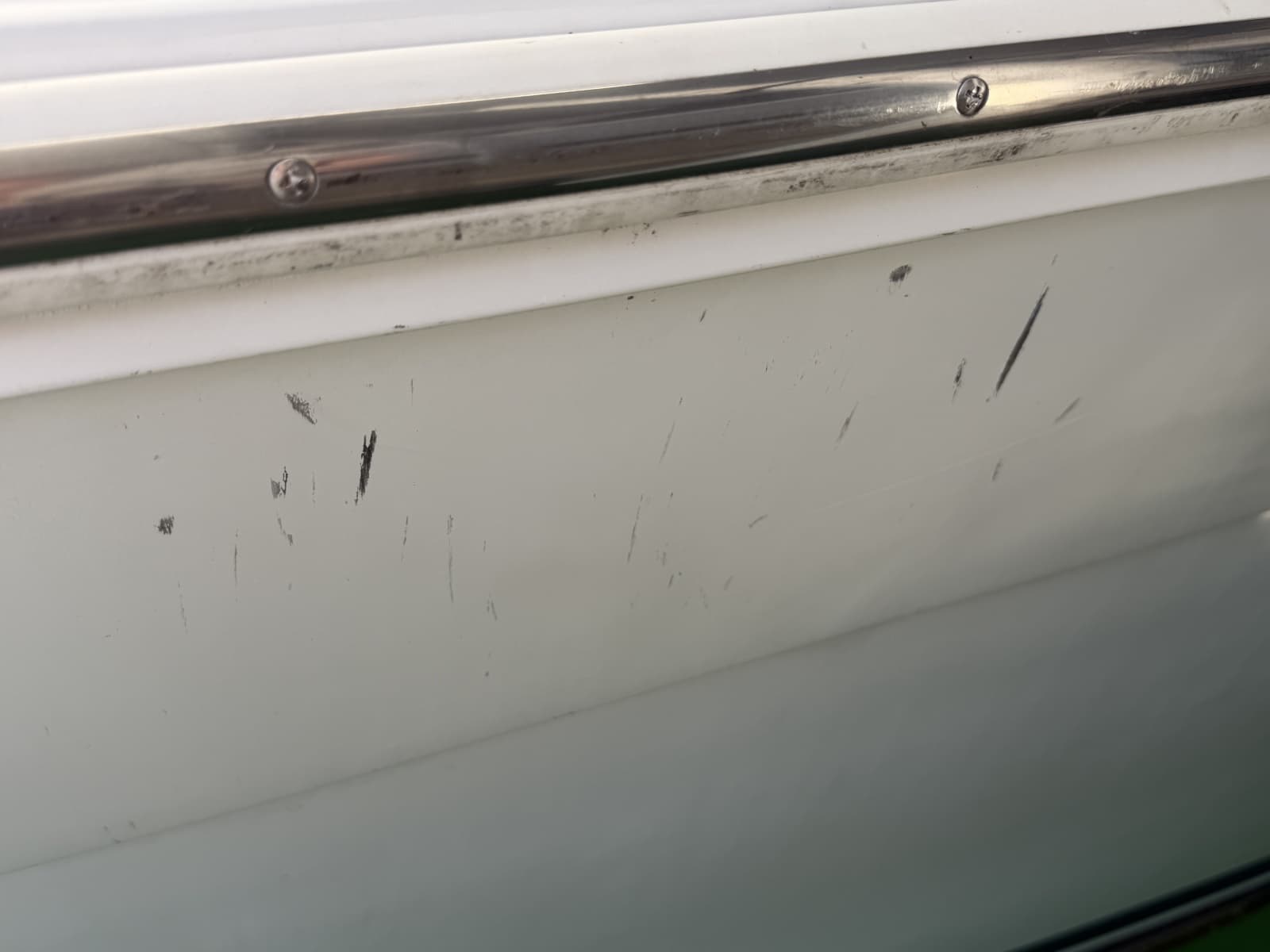 1996 Carver 310 Mid Cabin Express - Photo 175